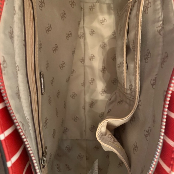 Red & White Guess Tote - Picture 3 of 3